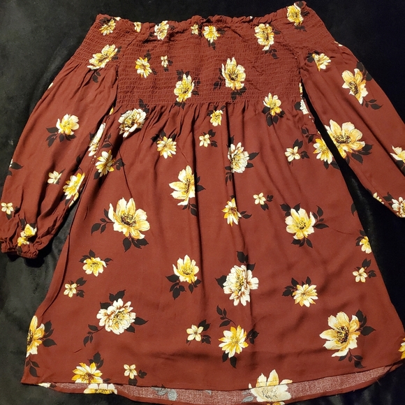 Xhilaration off the shoulder Size small dress New - Picture 3 of 3